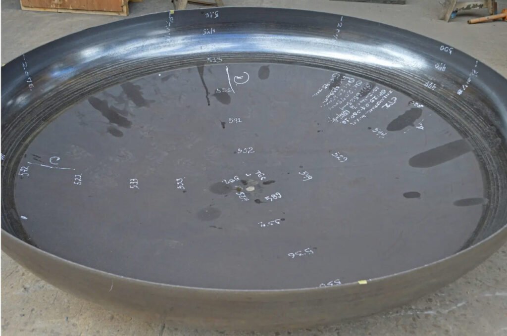 Tapa elíptica fabricada bajo código UG-81 en acero al carbono e inoxidable